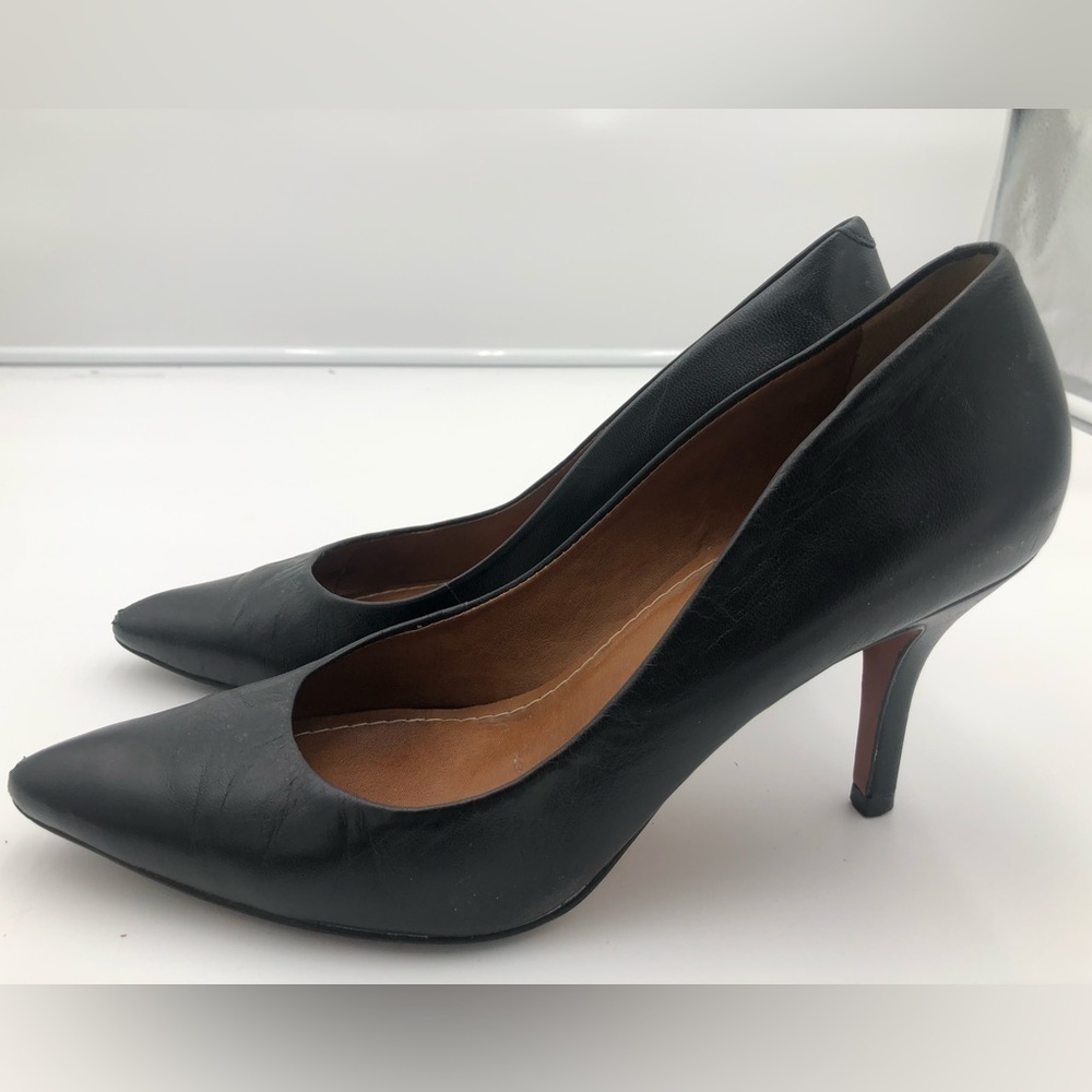 L’INTERVALLE black heels 💞